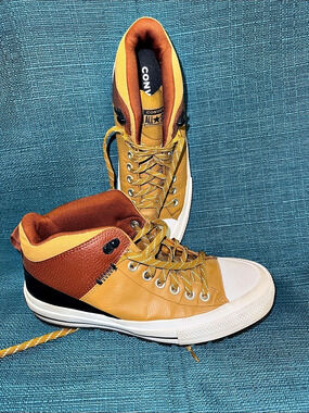 Converse Chuck Taylor All Star Thinsulate High Top Sneakers Tan/Brown/Black US 8